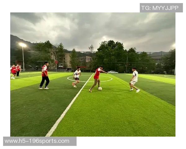 精彩五人制足球赛视频集锦尽显球技与团队默契的完美结合 精彩五人制足球赛视频集锦尽显球技与团队默契的完美结合