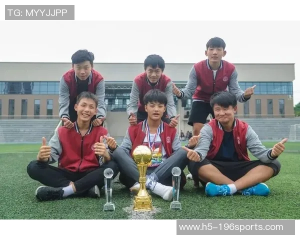 足球速成秘籍:从零基础到场上明星的快速提升之路 足球速成秘籍:从零基础到场上明星的快速提升之路