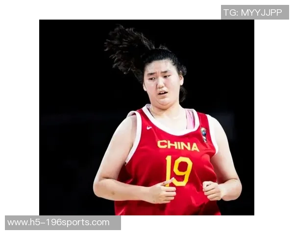 FIBA发布中国女篮新写真张子宇韩旭展现搞怪风格与青春活力