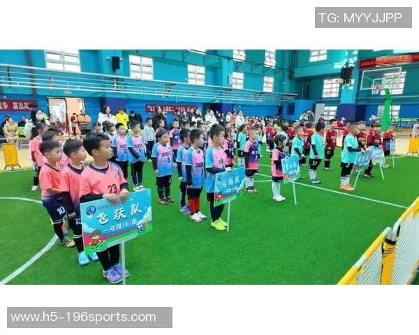 北京足球比赛热潮来袭球迷齐聚为梦想助威共赴激情盛宴